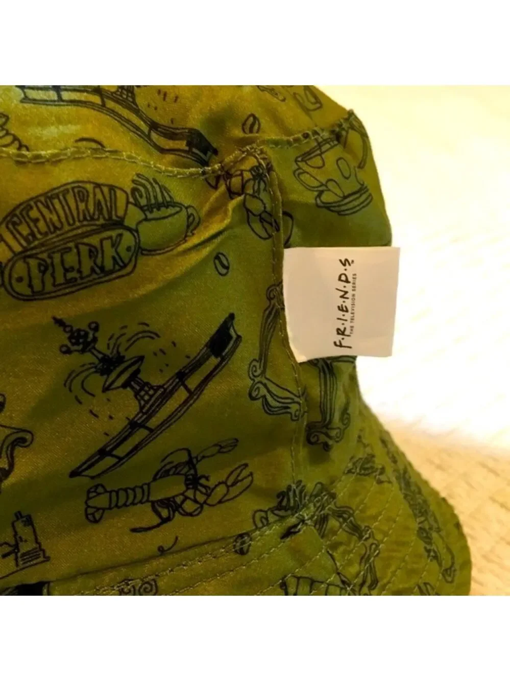 Friends Reversible Bucket Hat | Black & Green